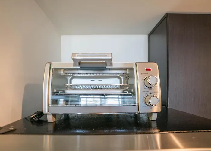 Apartment Striking 2bd - Cdt- Gym, Pool, Parking - Sleep8 Phoenix