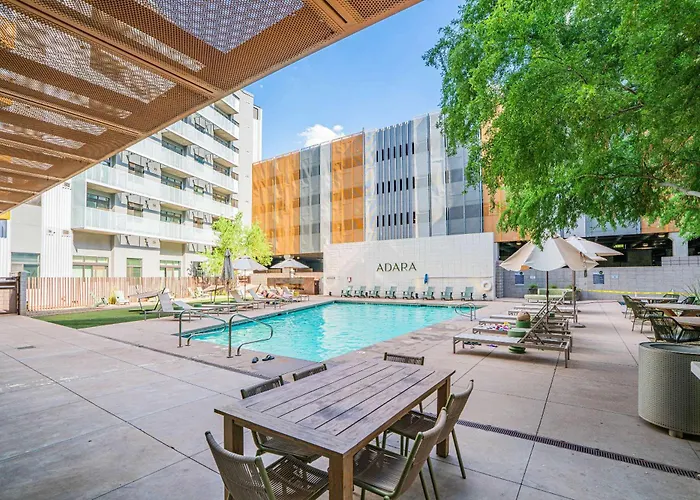 Striking 2bd - Cdt- Gym, Pool, Parking - Sleep8 * Phoenix